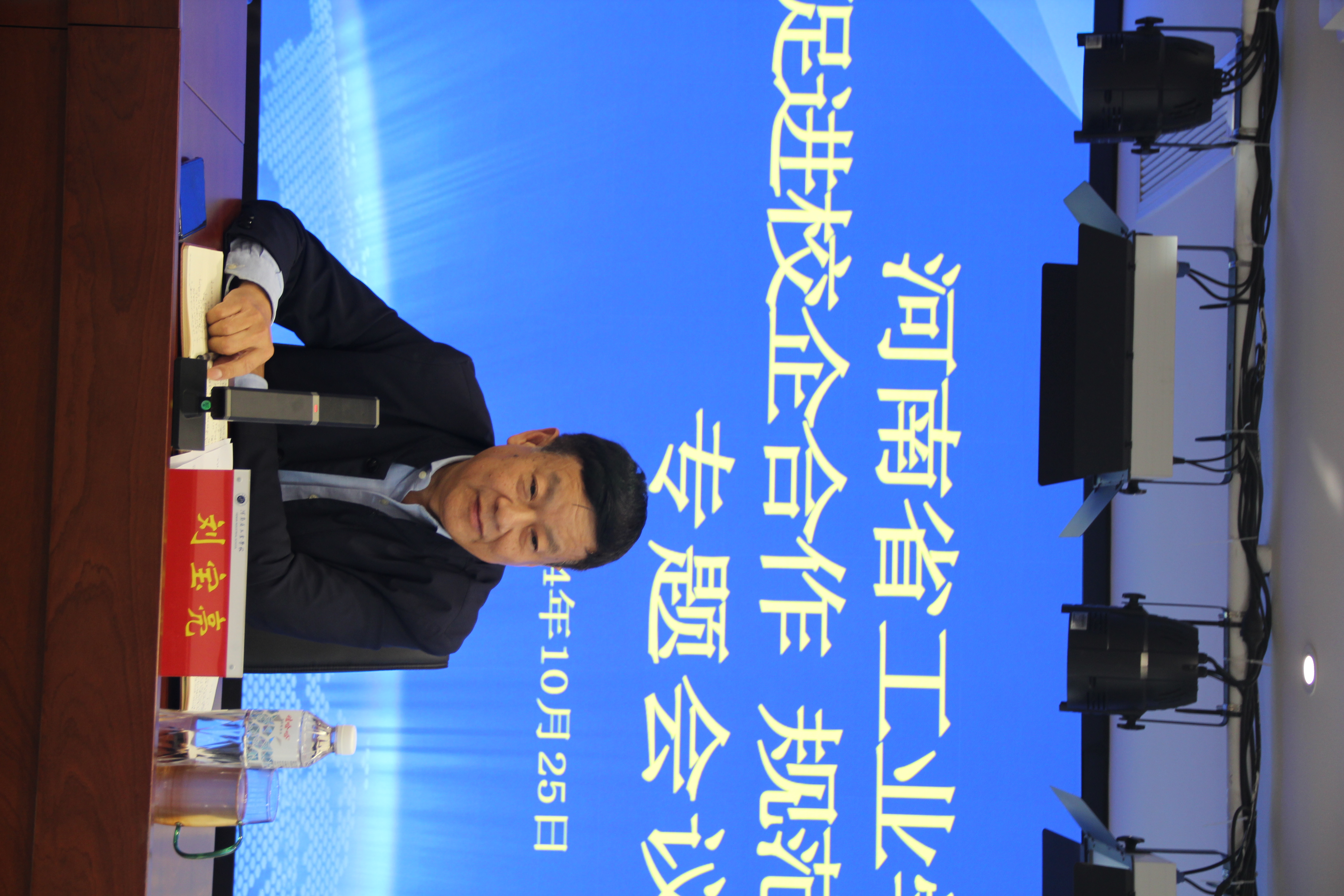 8b10b076376e7489ab1c539bc8ee552.jpg 8b10b076376e7489ab1c539bc8ee552.jpg