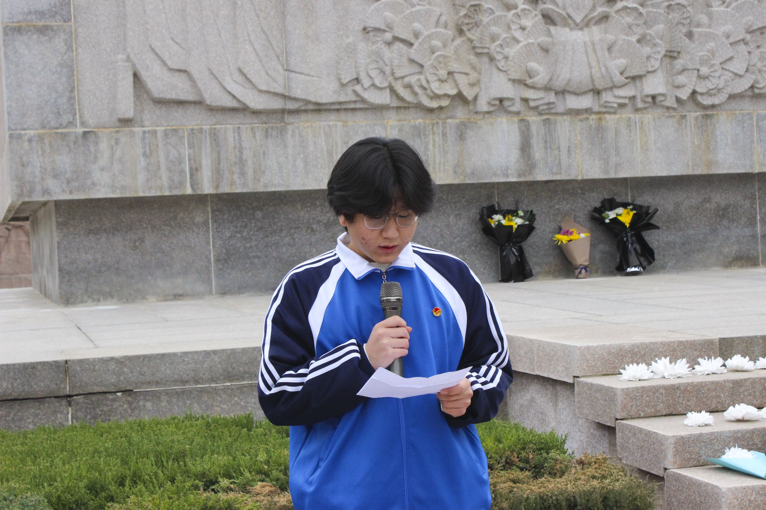 学生代表讲话.jpg 学生代表讲话.jpg